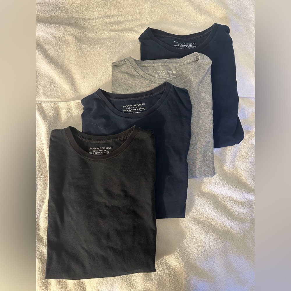Banana Republic Authentic Supima T-Shirts (4)